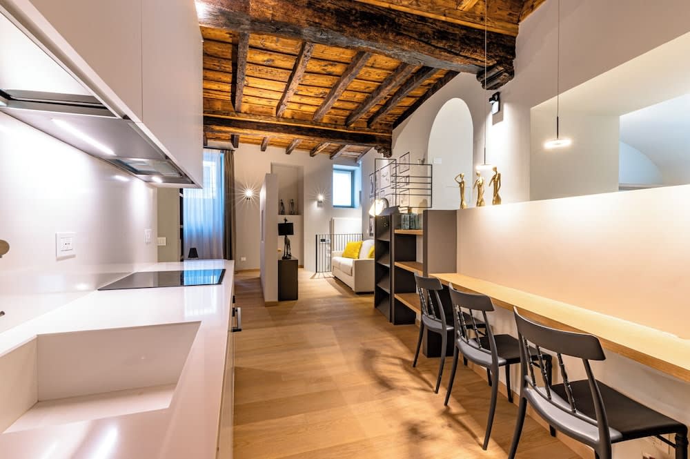 BnButler - Bergamo - Via Simone Mayr 2 1