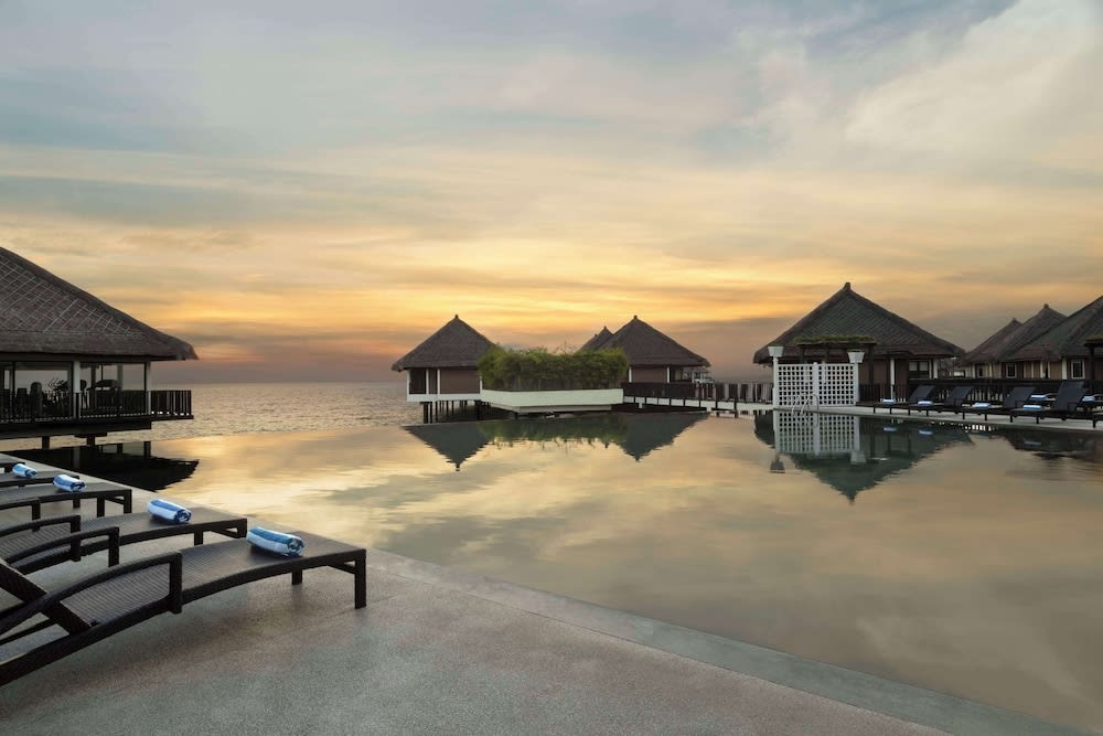 Avani Sepang Goldcoast Resort Family Villa 1