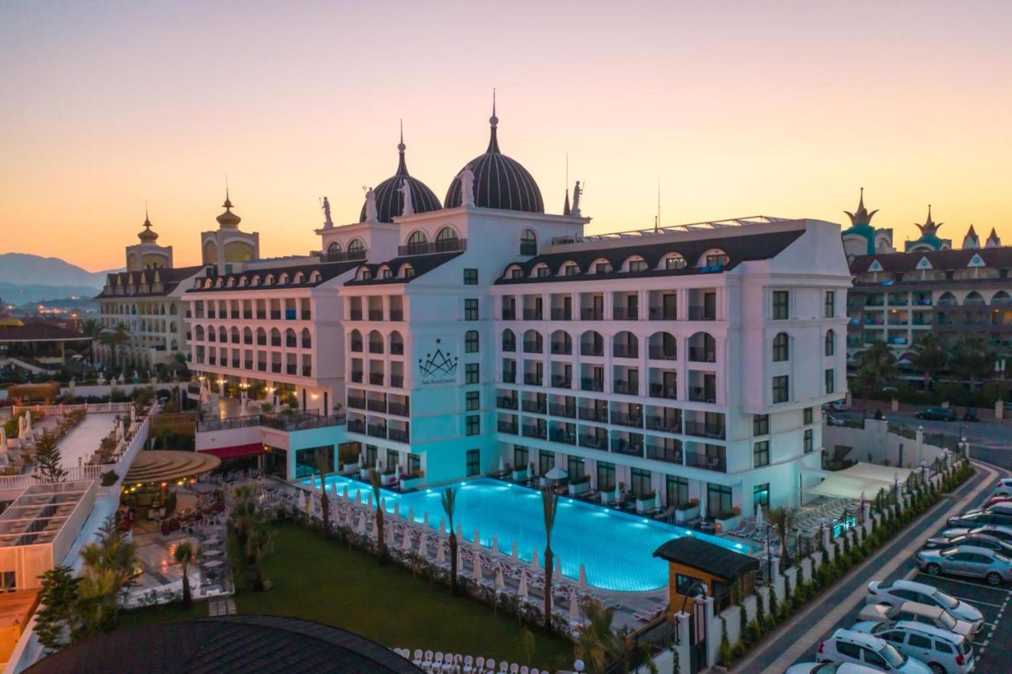 Side Royal Style Hotel 1
