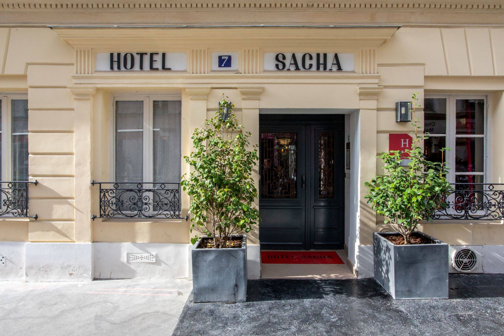Hotel Sacha 1