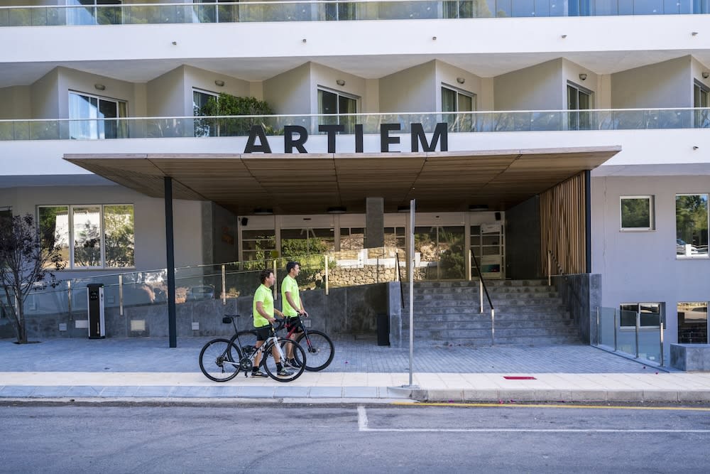 ARTIEM Audax - Adults Only 2