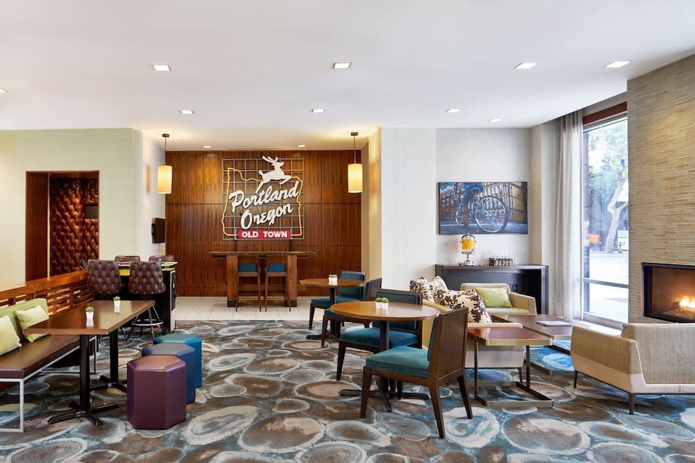 Courtyard by Marriott Portland City Center 2