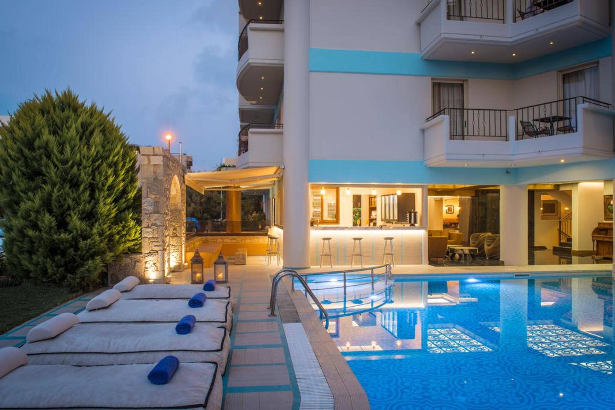 Anesis Blue Boutique Hotel 2