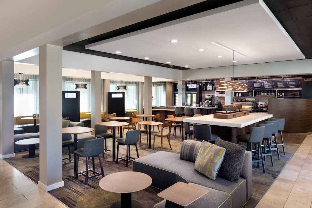 Courtyard by Marriott San Diego Sorrento Valley 2