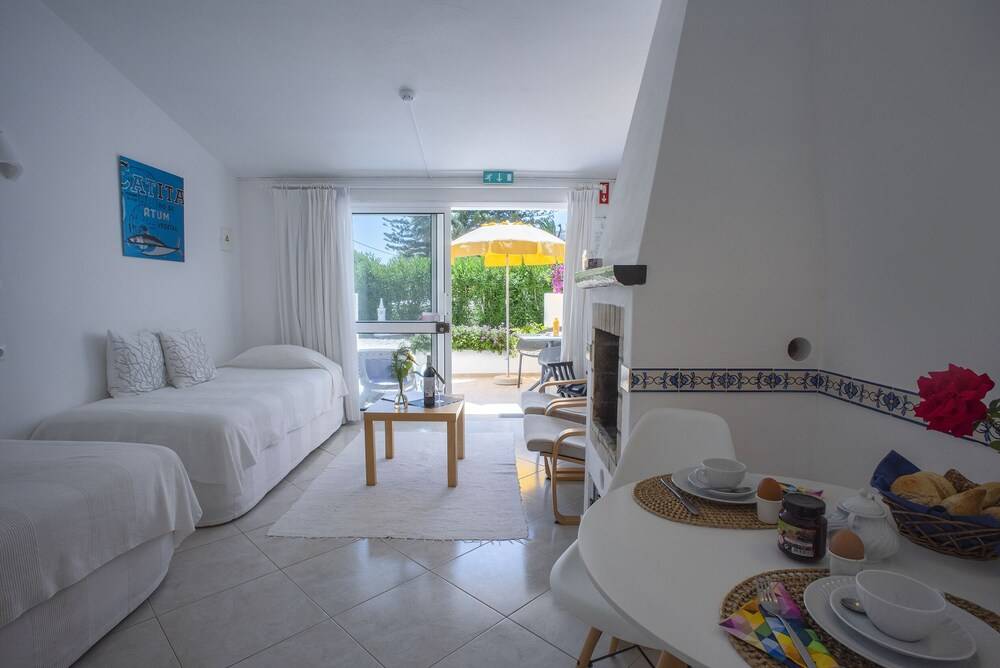 Charming Studio with Pool in Praia da Luz 2