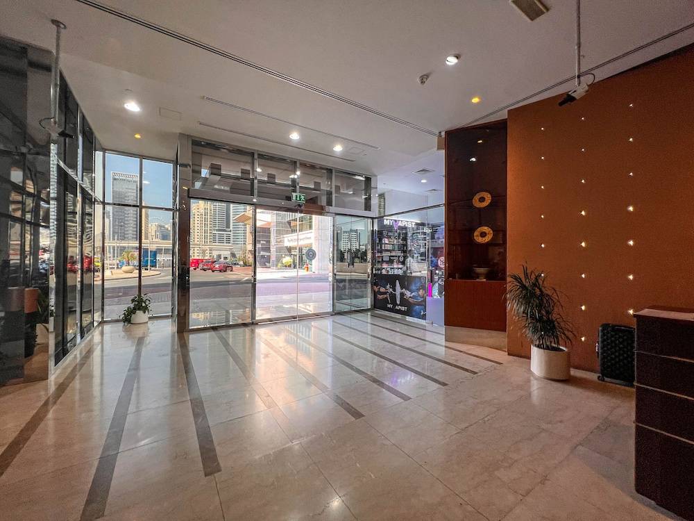 Cosmos Living Stylish Studio Near Metro 2