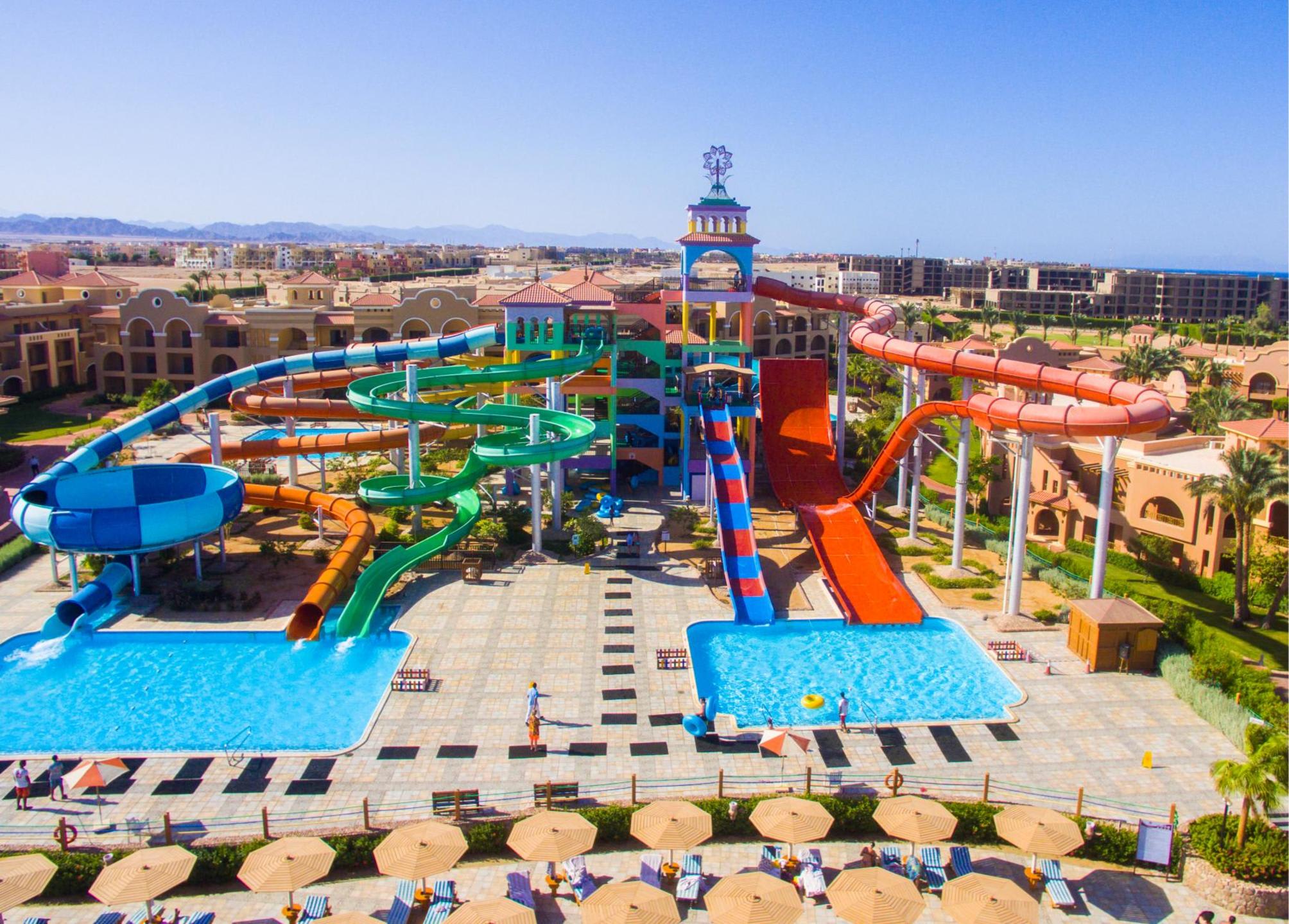 Charmillion Gardens Aquapark 2