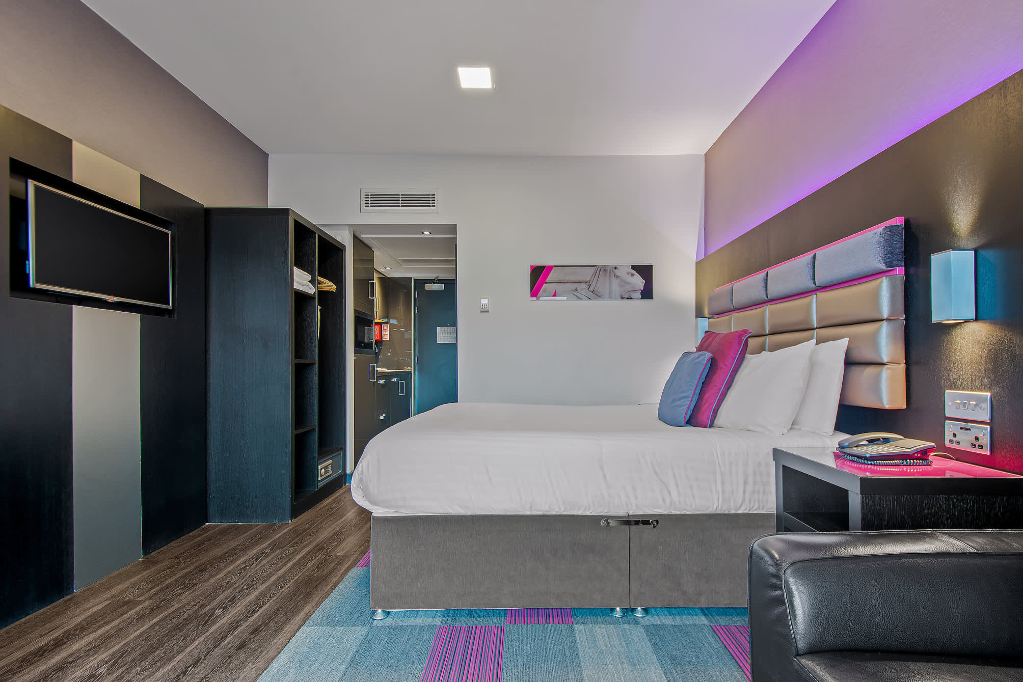 Roomzzz Nottingham City 2