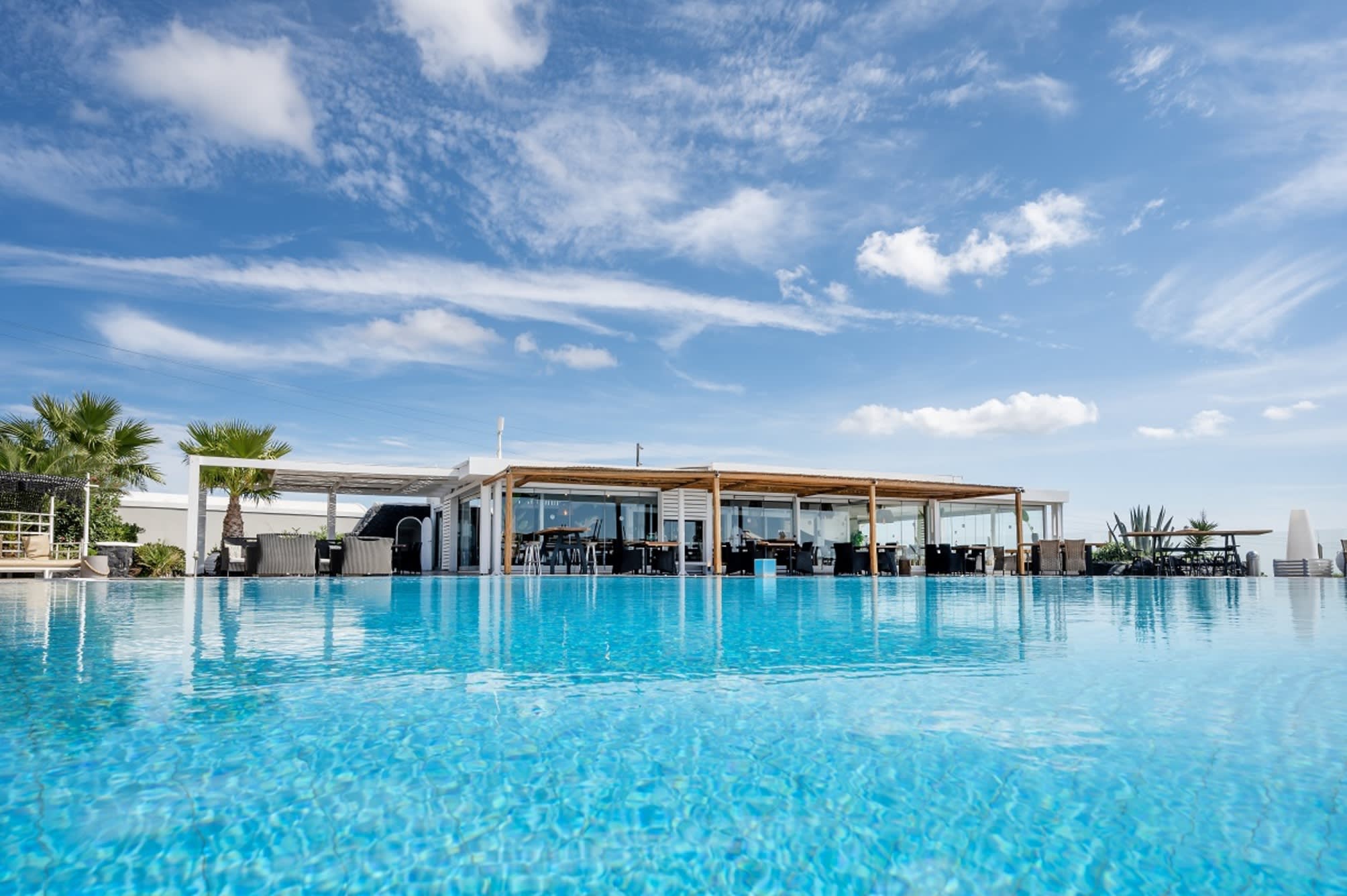 Smy Santorini Suites & Villas 2