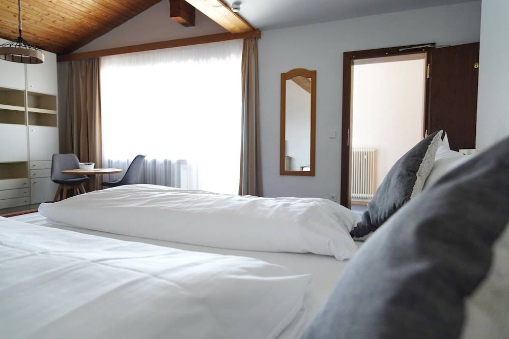 Alpen Hotel "Villa Bello" 2