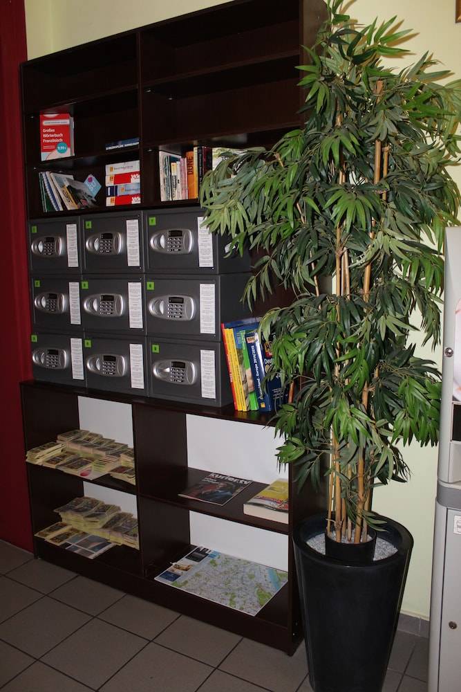 Westend City Hostel 2