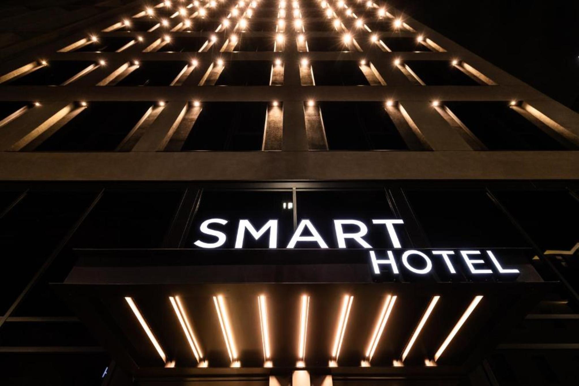 Smart Hotel Central 1