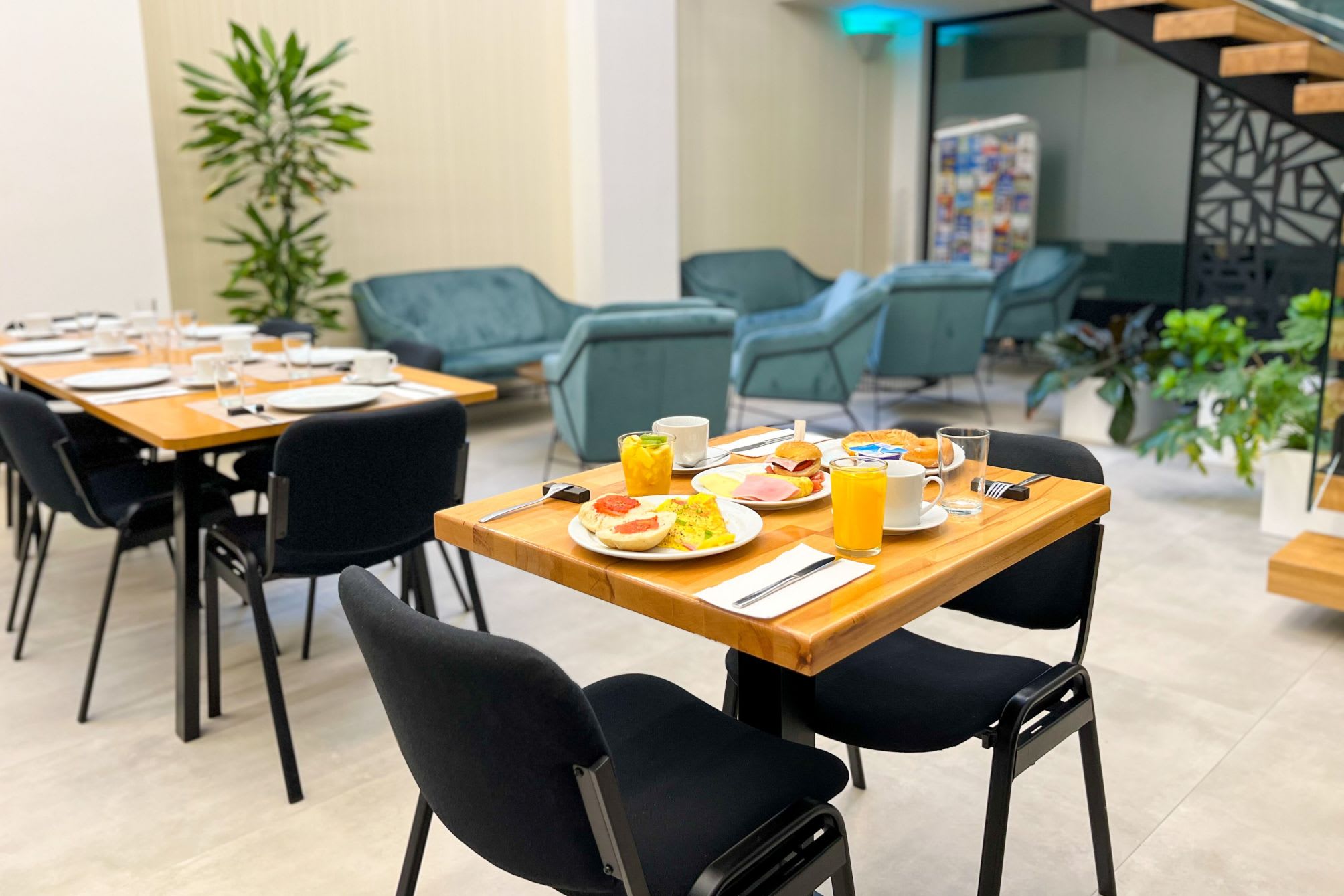 Hotel MG Poniente 2