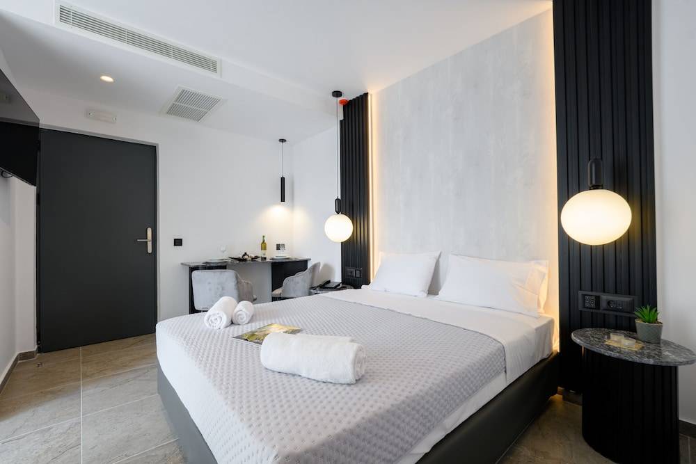 EcoHeaven Suites 2
