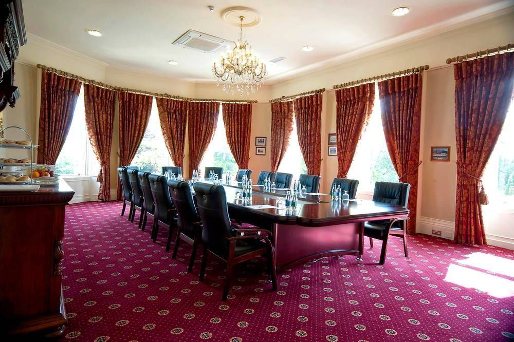 FINNSTOWN CASTLE 2