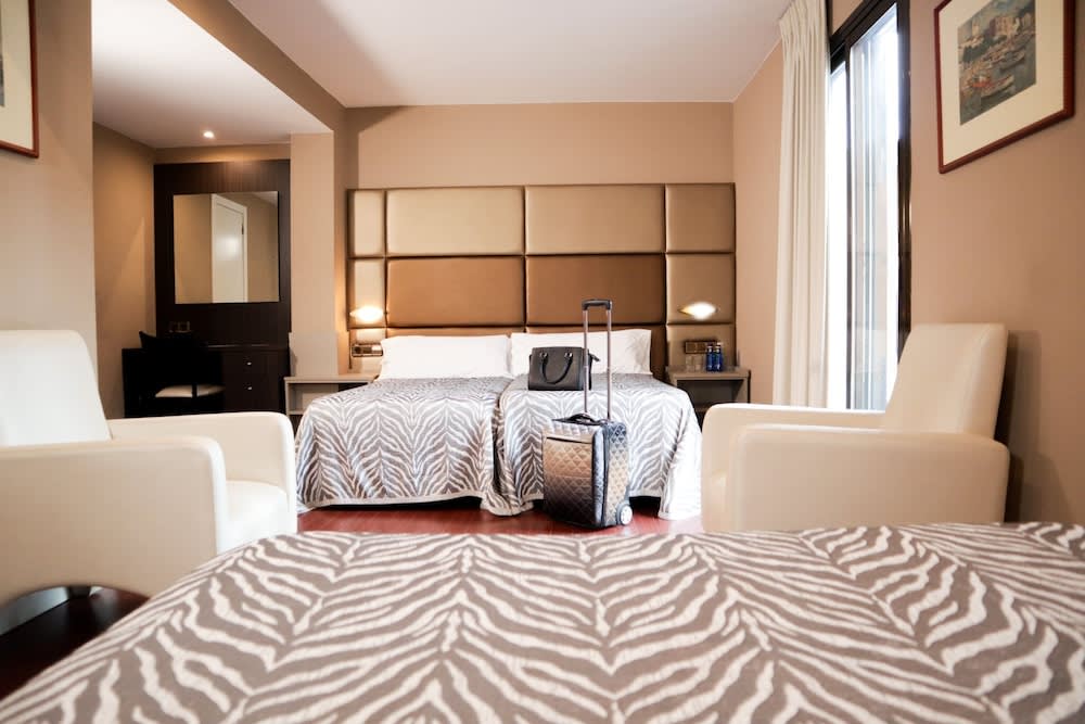 Hotel Benetusser 1