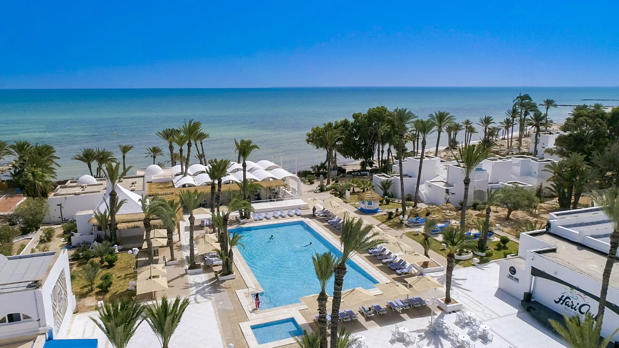 Hari Club Beach Resort 1