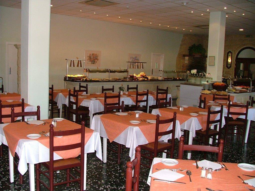 Comino Hotel 2