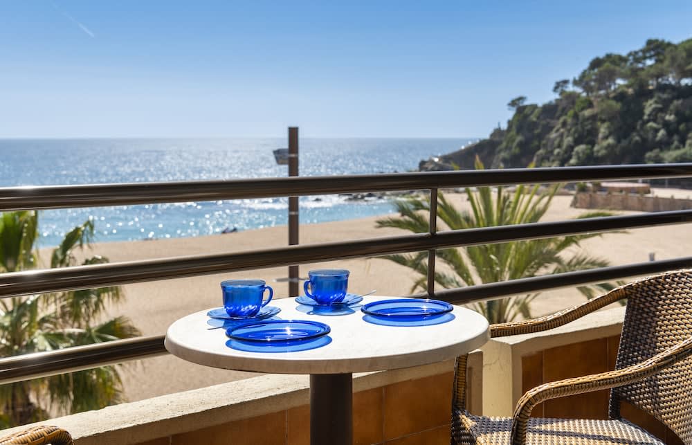 Almirall Apartaments 1