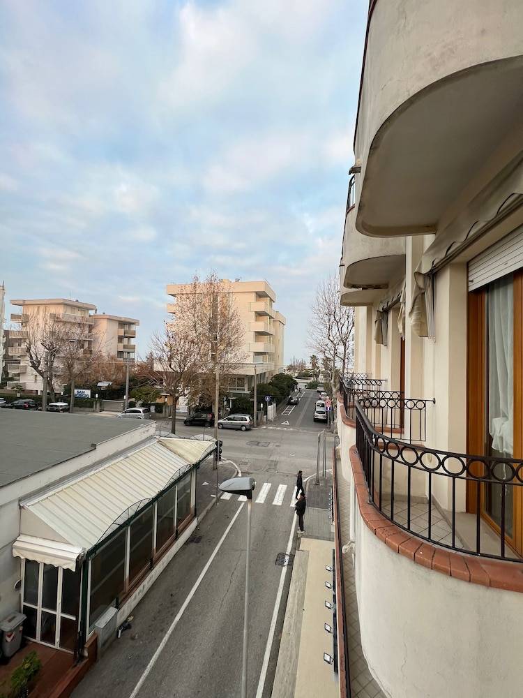 Hotel Mirò Rimini 1