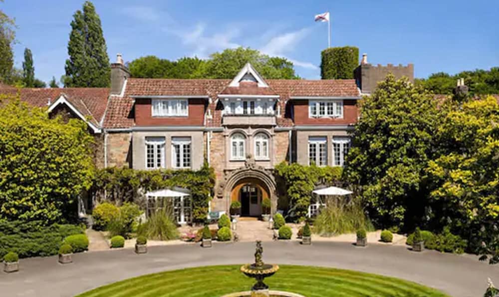 Longueville Manor 1