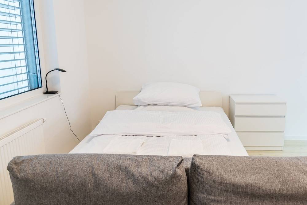 City Castle Apartments Free Parking 1