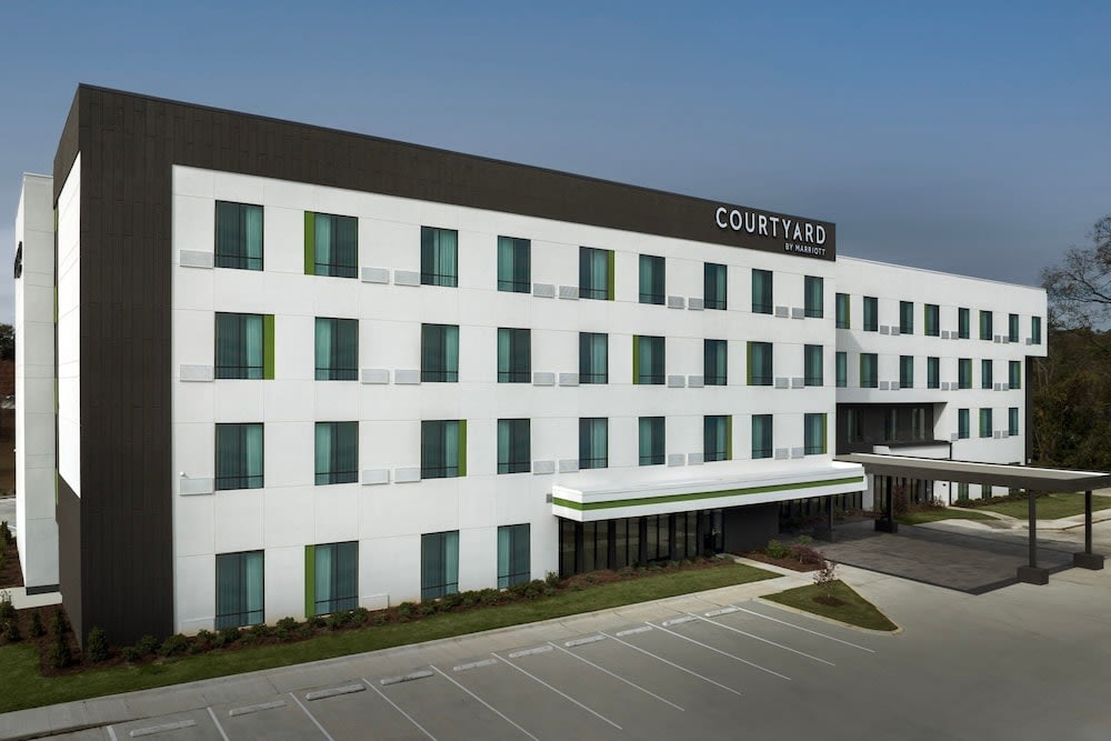 Courtyard by Marriott Northport University of Alabama 1