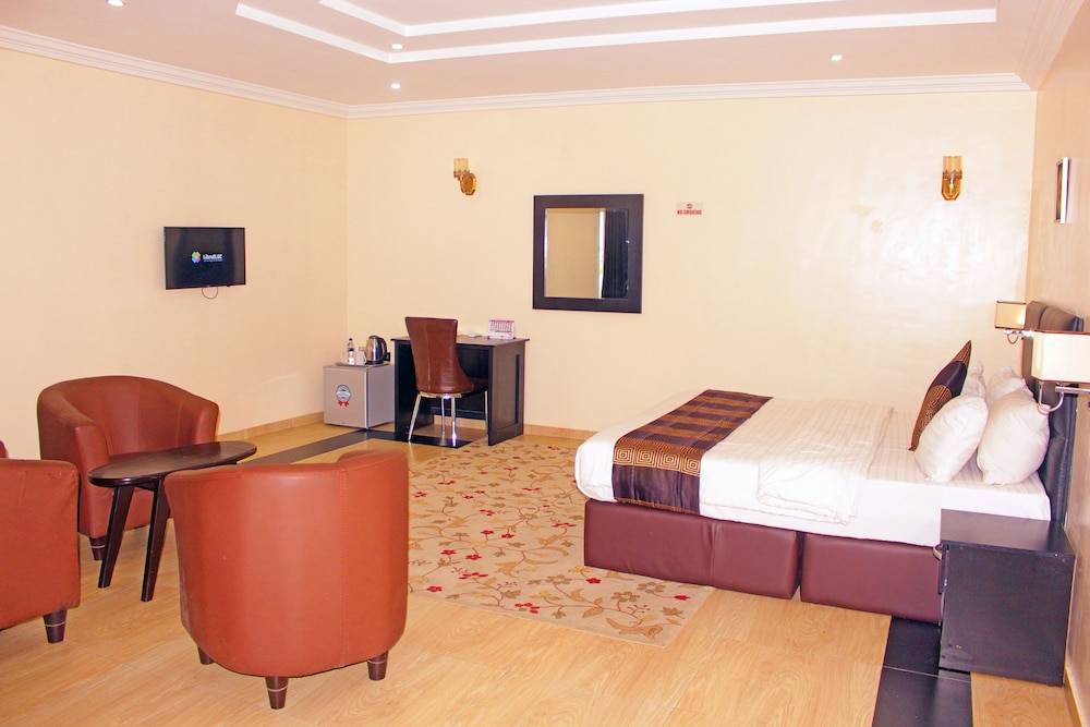 Fresh Spring Hotels & Towers 1