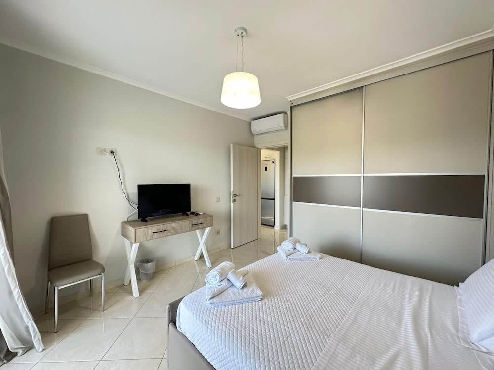 Elpida Luxury Apartments Suites 2