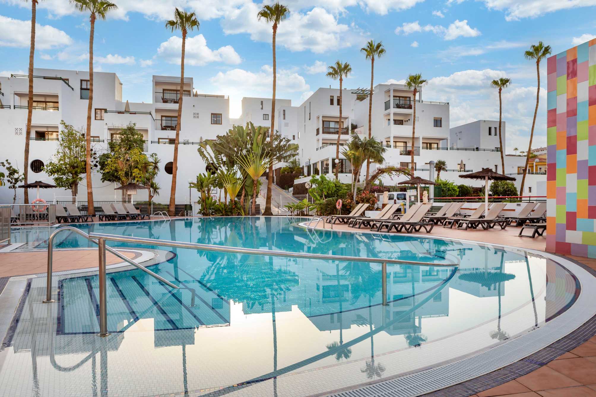 Sunset Bay Club 1
