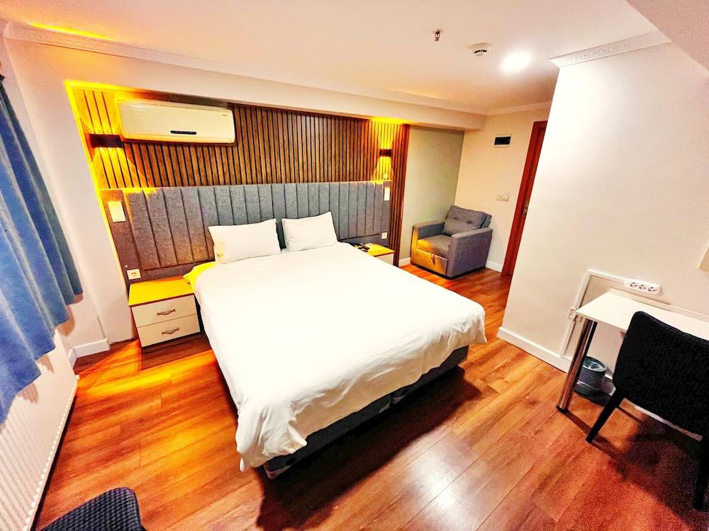 Naila Hotel 1
