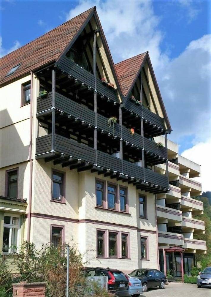 Hotel Bergfrieden 1