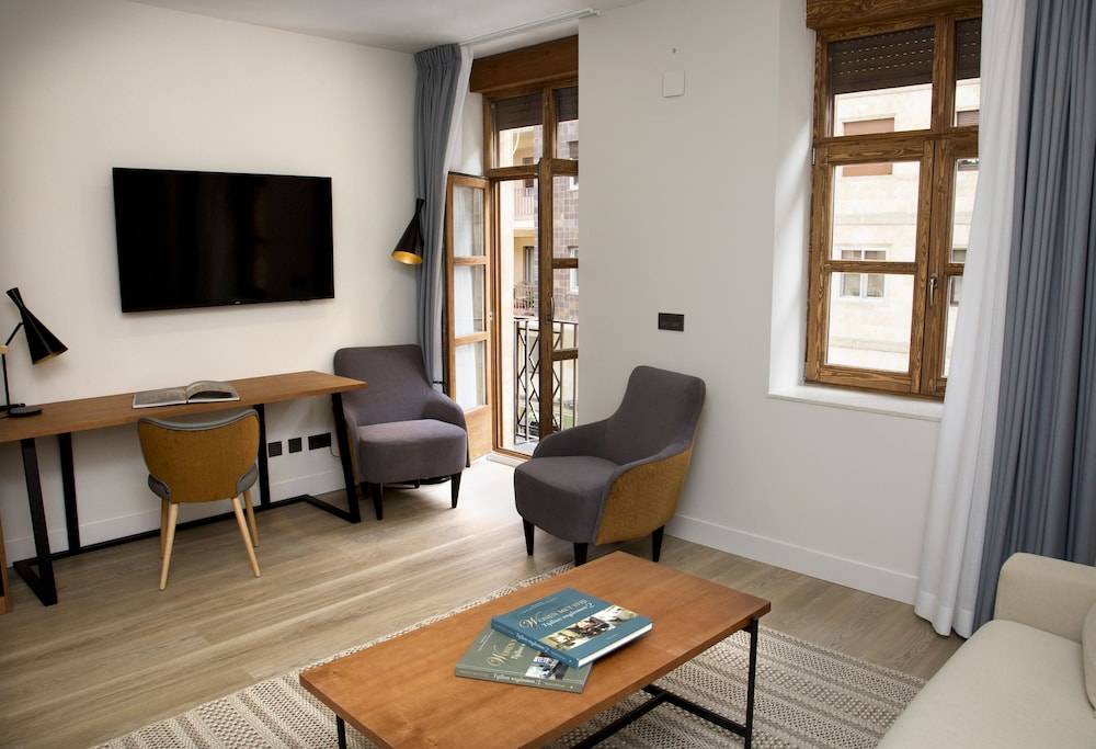 Prisma Suites 1