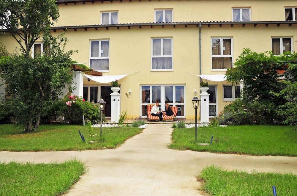 Mediterran Hotel Juwel 1