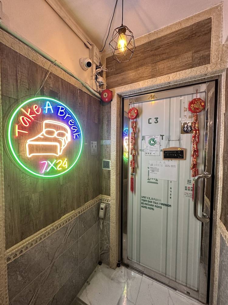 T A B Hotel 1