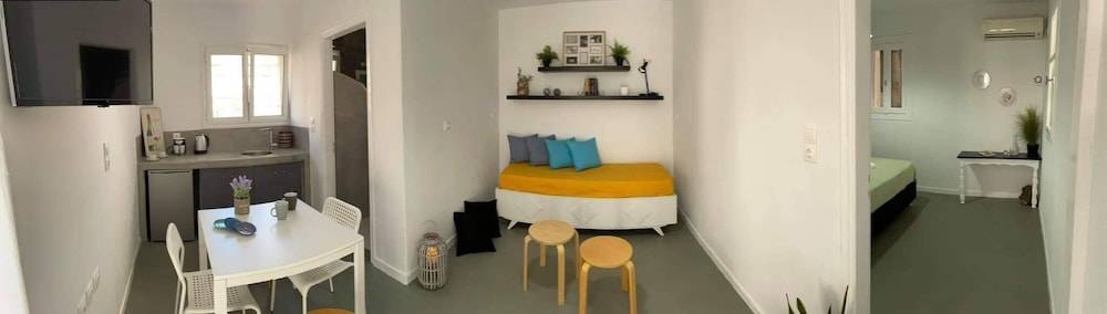 Sabbia Apartments 100m from Perissa Beach 2