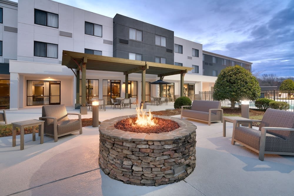 Courtyard by Marriott Johnson City 1