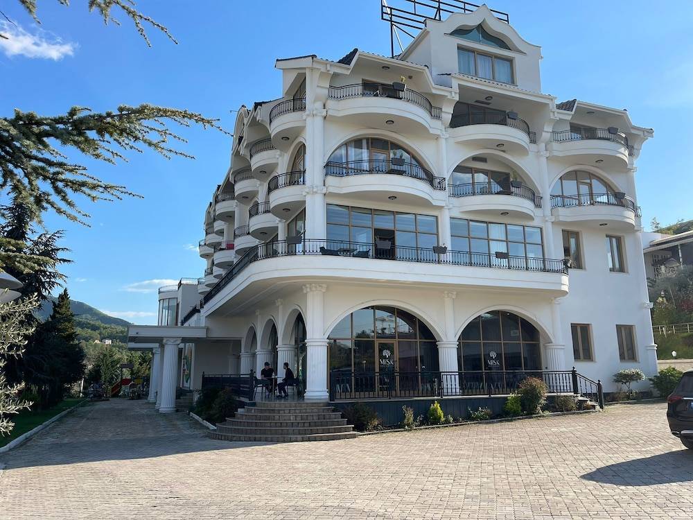 Misk Resort Hotel 1