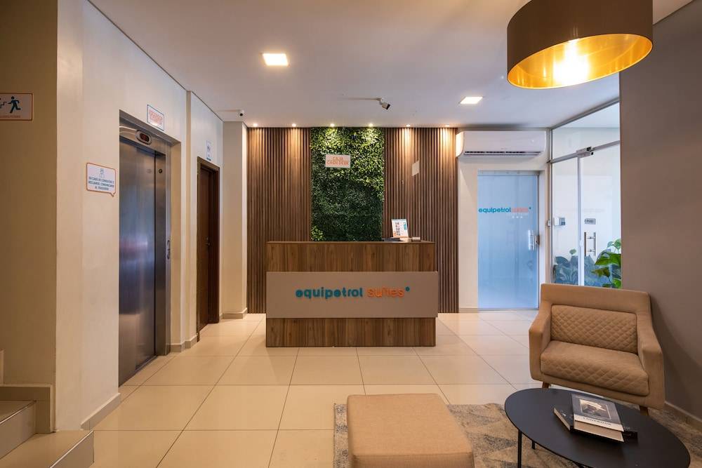 Equipetrol Suites Apart Hotel 2