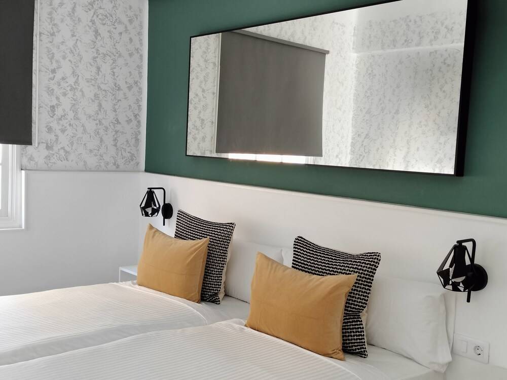 Room27- city center 1