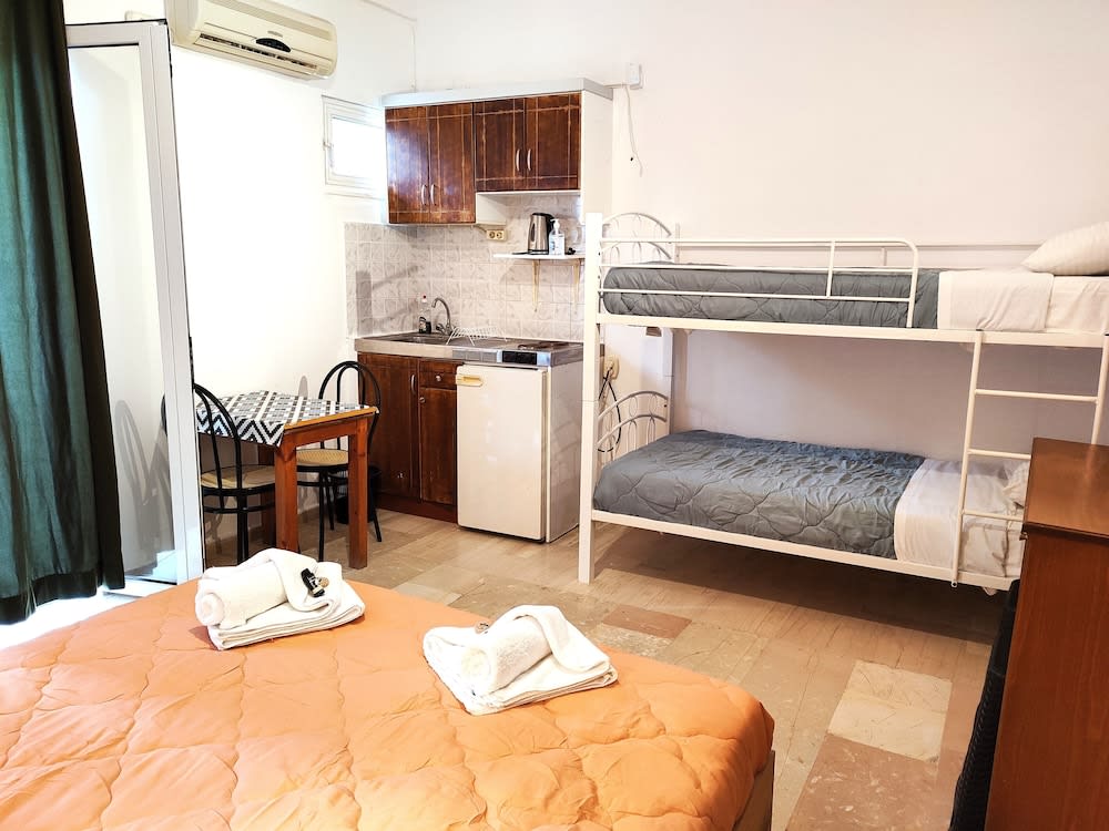Eleni Apartments Sant George Beach 1