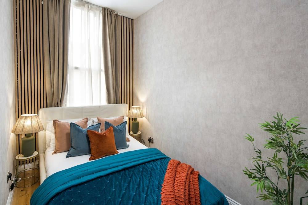 Charming 1-bed Apartment in London 2