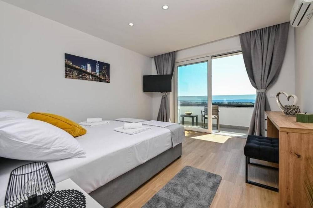 Boutique Hotel IVY'Z 2