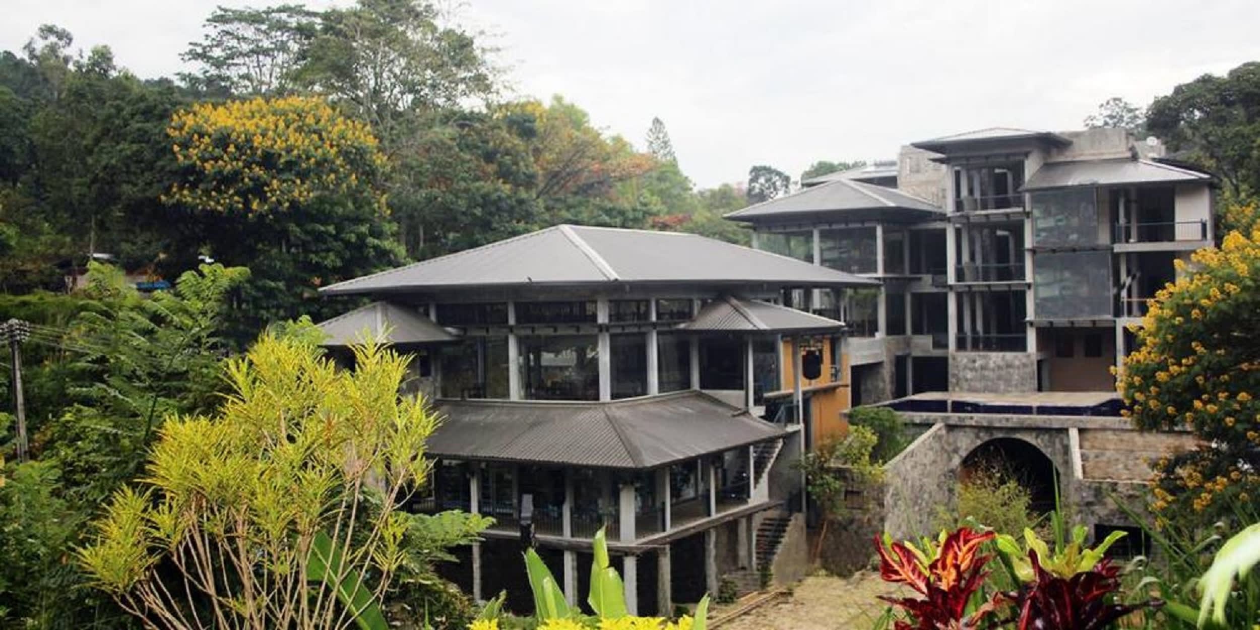 Oak Ray Ella Gap Hotel 2