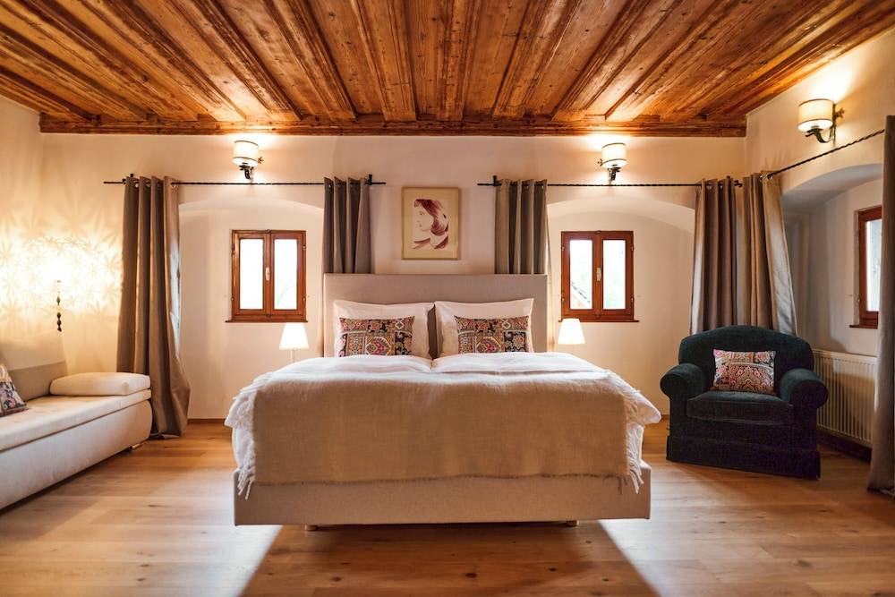 Hotel Pok Garni 1