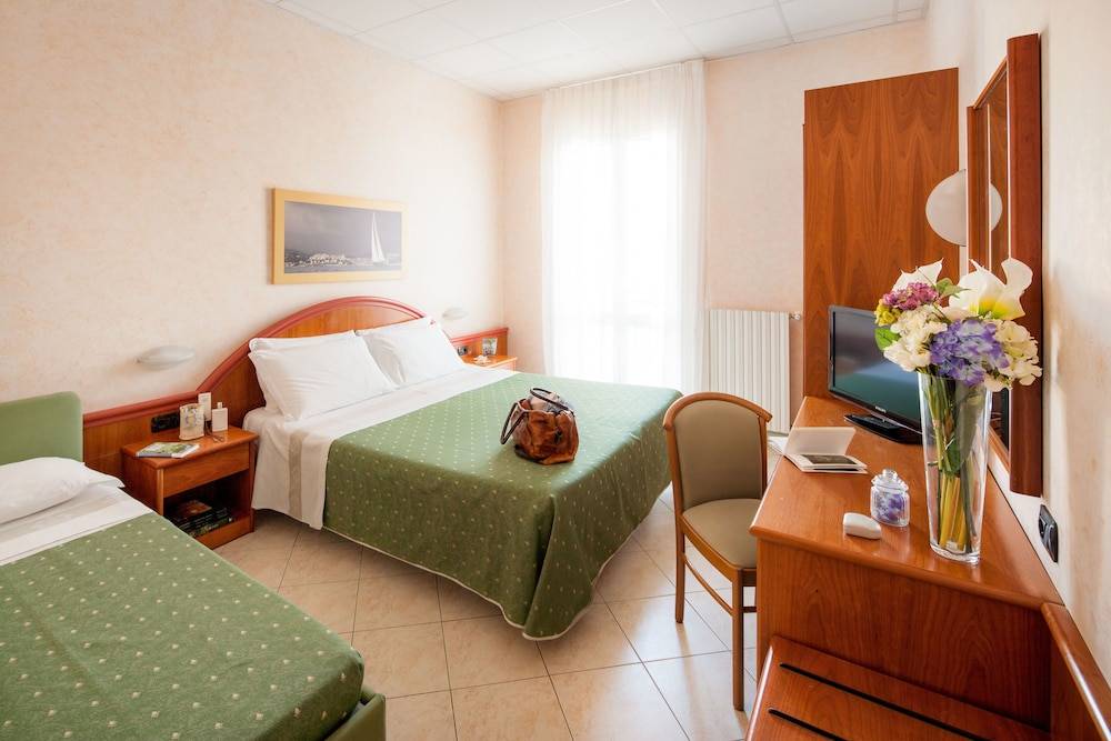Hotel Gabriella 2