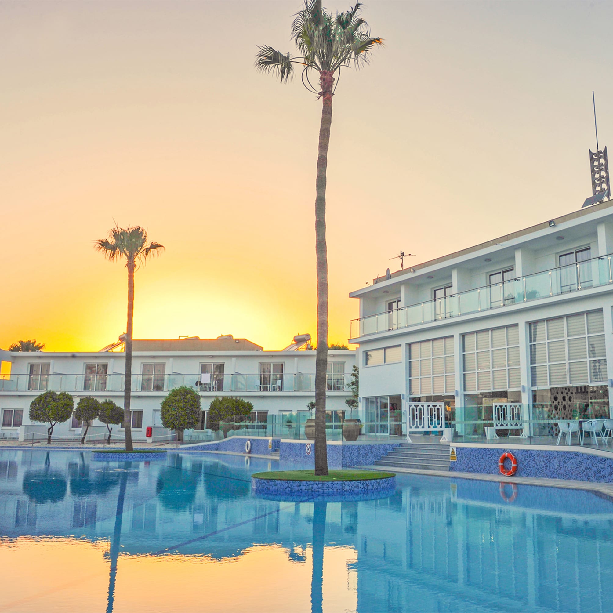 Fedrania Gardens Hotel 1