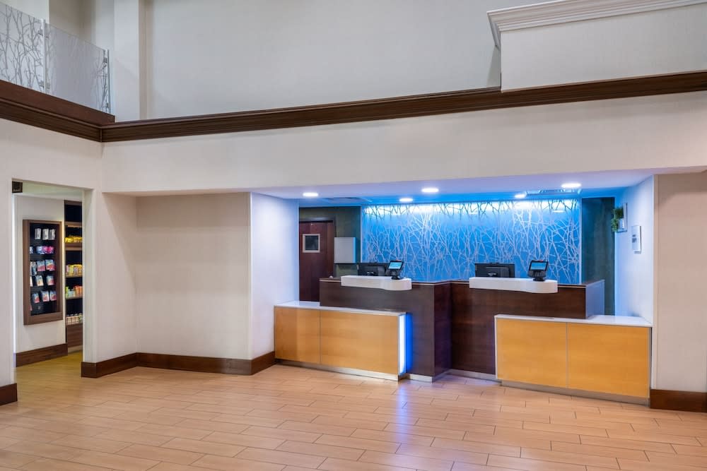 Fairfield Inn & Suites by Marriott Charleston North/Ashley Phosphate 2