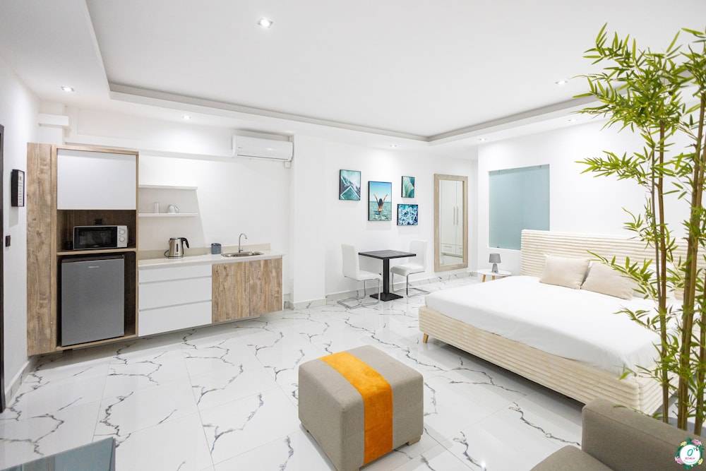 O'Beach Boutique Studios 1