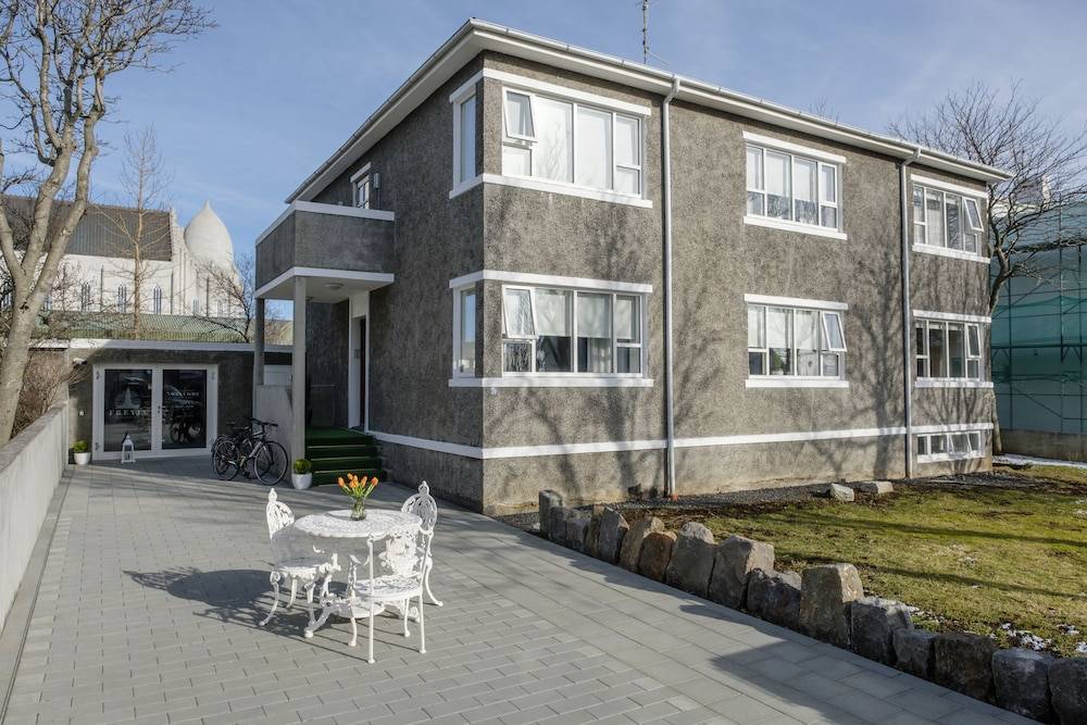 Freyja Guesthouse & Suites 1